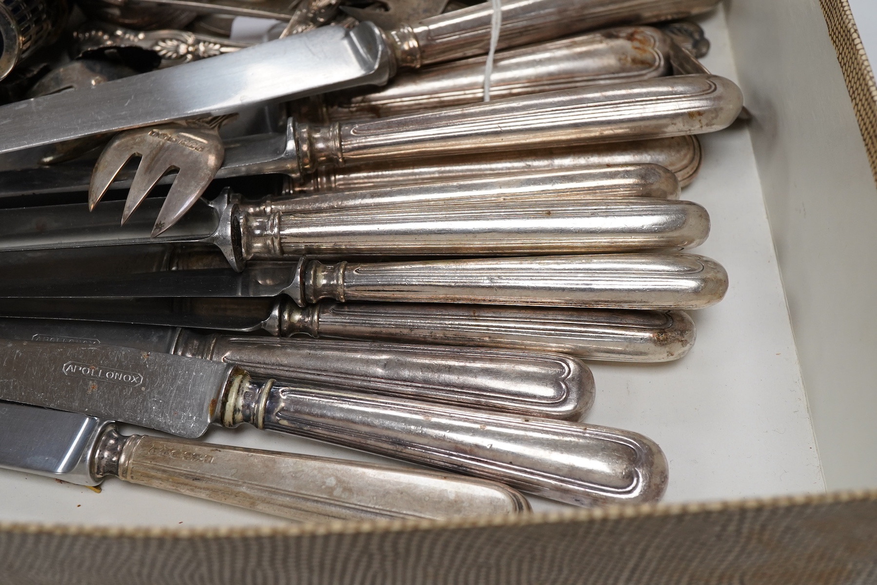 Assorted silver and plated items, to include a set of eight George VI silver King's pattern cake forks, John Henry Potter, Sheffield, 1938, 12.4cm, a set of four George V silver mounted shell menu holders, Charles Penny